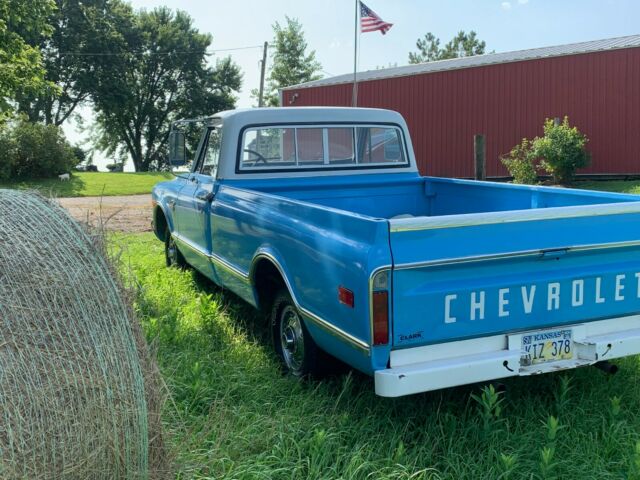 Blue 1968 Chevrolet C-10 Standard Cab Pickup with Blue interior