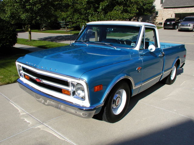 Blue 1968 Chevrolet C-10 Pickup with Blue interior