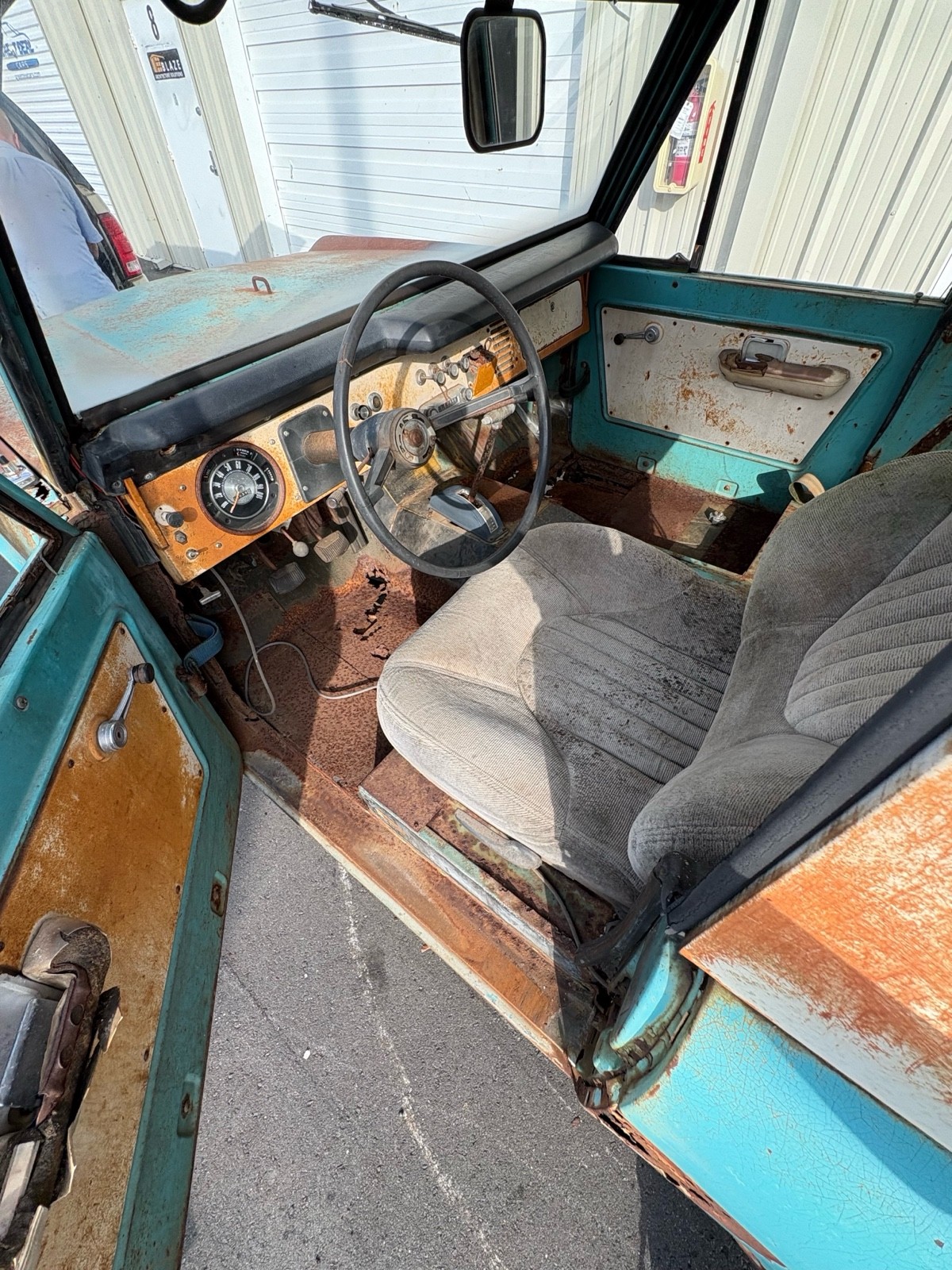 Blue 1968 Ford Bronco SUV with Blue interior