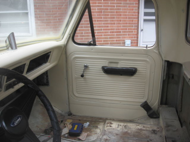 1968 Ford F-100 Standard Cab Pickup with Tan interior