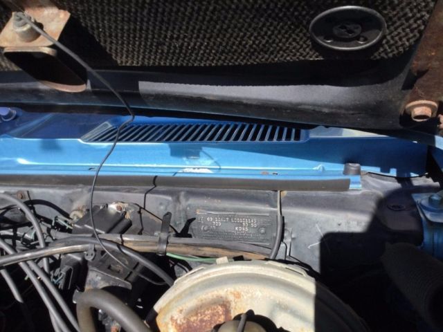 Blue/White 1969 Chevrolet Camaro Coupe with White Houndstooth interior