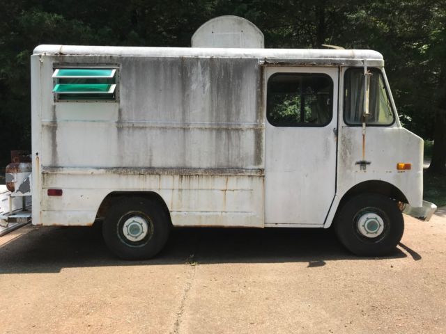 White 1969 Chevrolet C-10 P10 Step Van