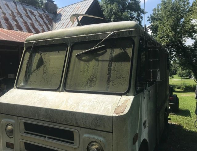 White 1969 Chevrolet C-10 P10 Step Van