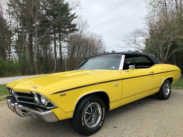 Yellow 1969 Chevrolet Chevelle Convertible with Black interior