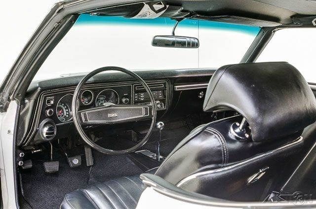 White 1969 Chevrolet Chevelle with Black interior