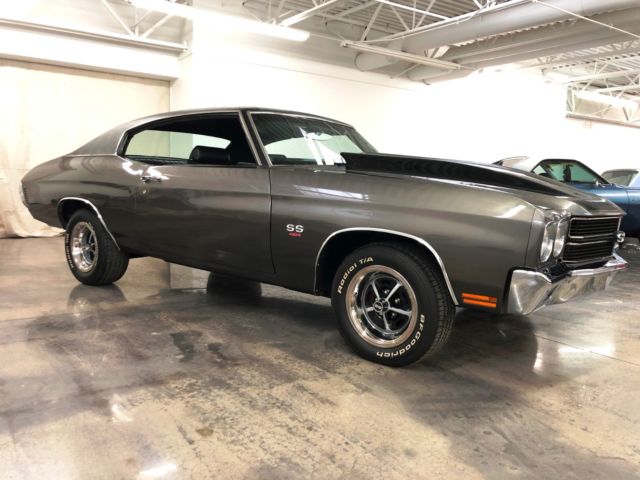 Grey 1970 Chevrolet Chevelle Coupe with Black interior
