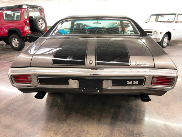 Grey 1970 Chevrolet Chevelle Coupe with Black interior