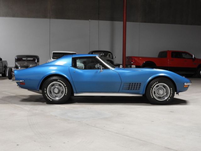 Blue 1970 Chevrolet Corvette with Black interior