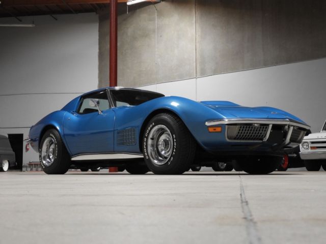 Blue 1970 Chevrolet Corvette with Black interior