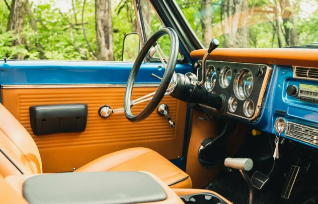 Blue 1970 Chevrolet Blazer SUV with Camel interior