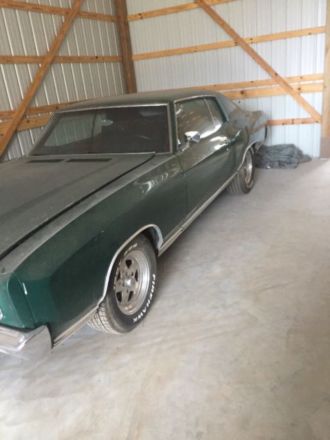 Green 1970 Chevrolet Monte Carlo with Black interior