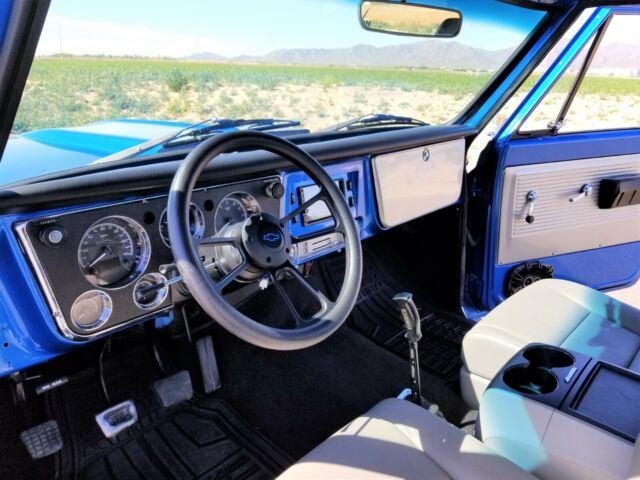 Blue 1971 Chevrolet C-10 with Gray interior