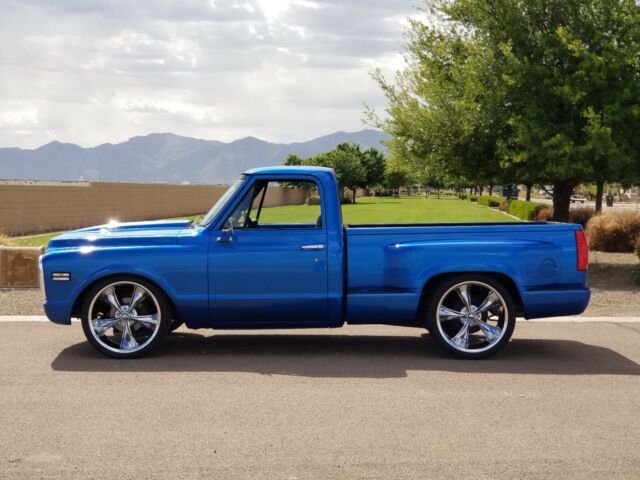 Blue 1971 Chevrolet C-10 with Gray interior