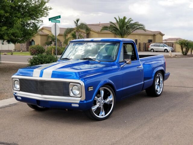 Blue 1971 Chevrolet C-10 with Gray interior