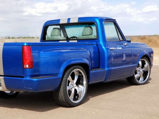 Blue 1971 Chevrolet C-10 with Gray interior
