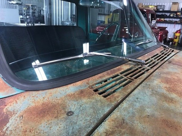 Patina 1971 Chevrolet C-10 Standard Cab Pickup