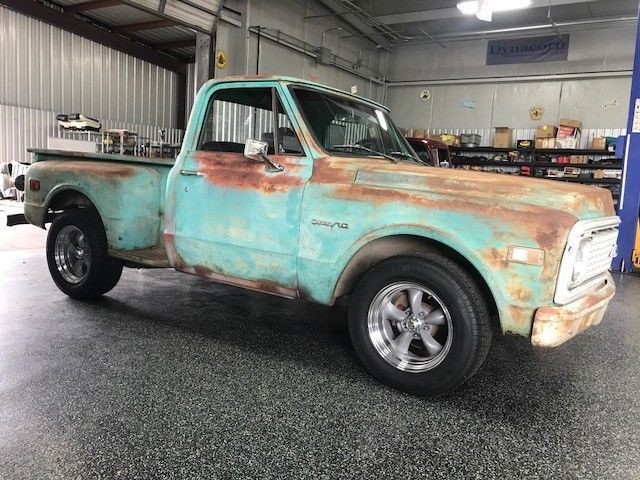 Patina 1971 Chevrolet C-10 Standard Cab Pickup