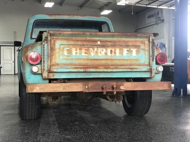 Patina 1971 Chevrolet C-10 Standard Cab Pickup