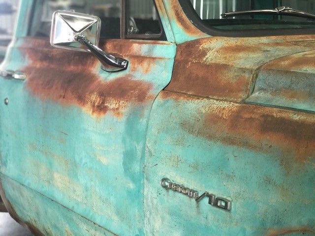 Patina 1971 Chevrolet C-10 Standard Cab Pickup