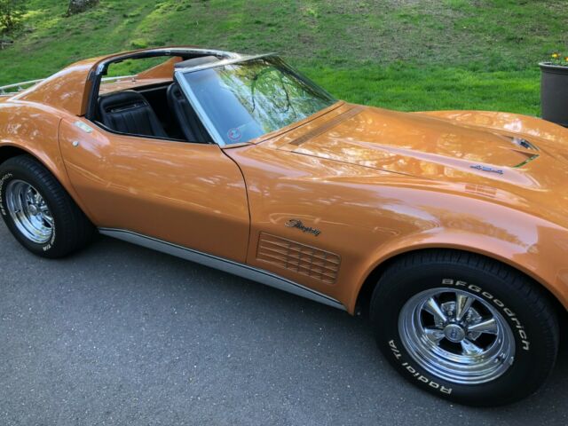 Orange 1971 Chevrolet Corvette Coupe with Black interior