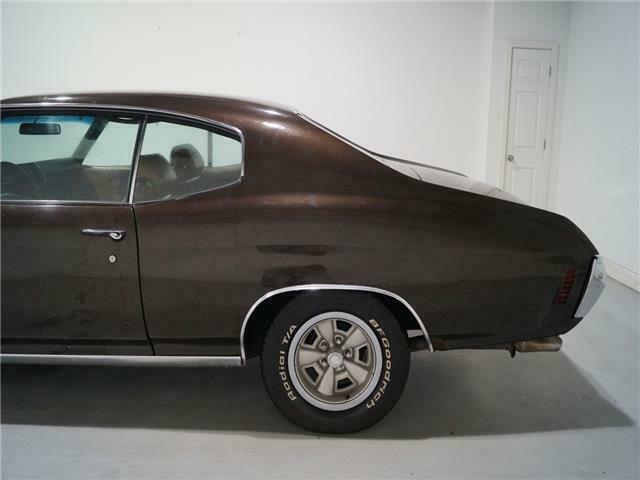 -- 1972 Chevrolet Chevelle Coupe with -- interior