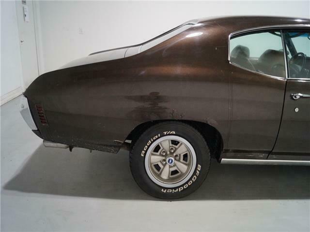 -- 1972 Chevrolet Chevelle Coupe with -- interior