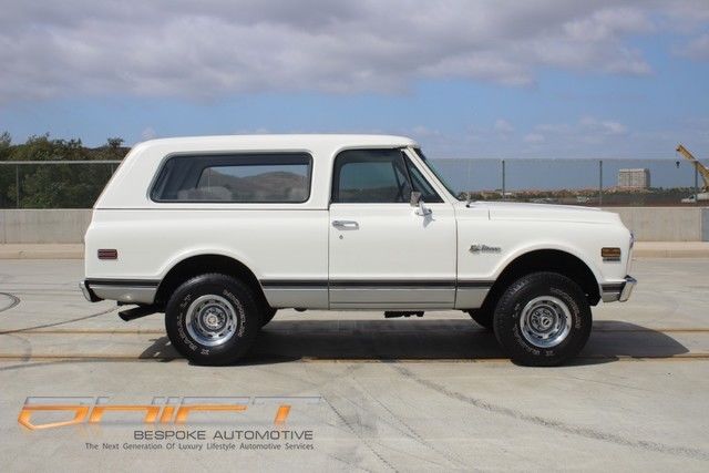 White 1972 Chevrolet Blazer SUV with Black interior
