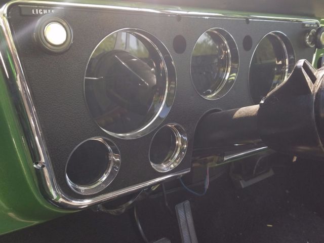 Green 1972 Chevrolet C-10 Standard Cab Pickup with Black interior