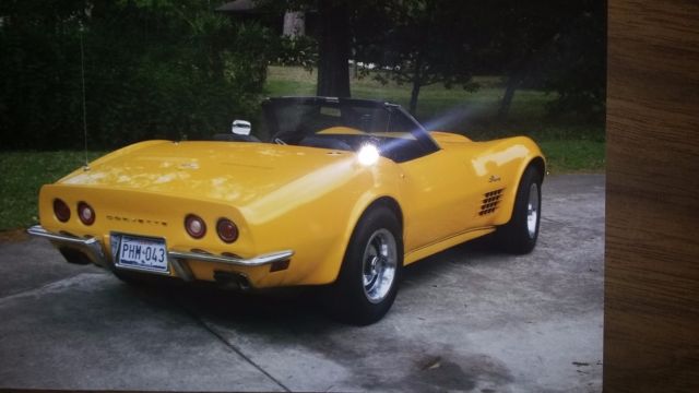 Yellow 1972 Chevrolet Corvette Convertible with Black interior