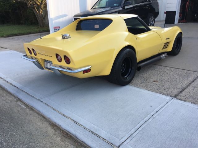 Yellow 1972 Chevrolet Corvette Coupe with Black interior