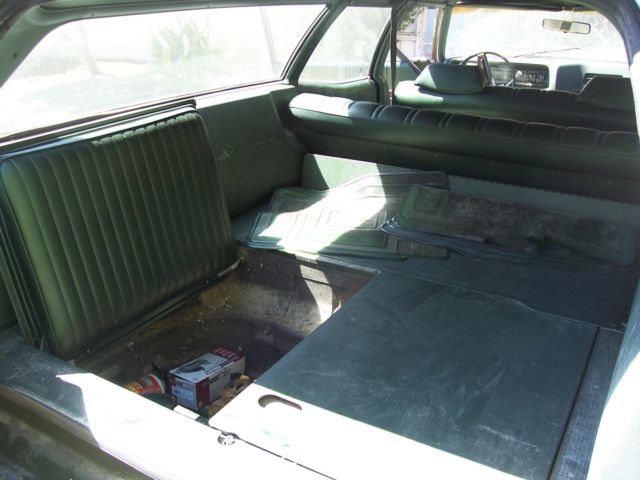 Green 1972 Ford Other Wagon with Green interior