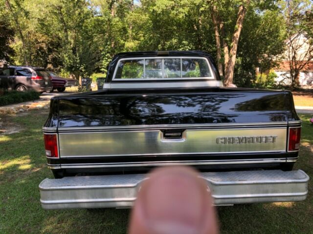 Black 1975 Chevrolet C/K Pickup 1500 Truck