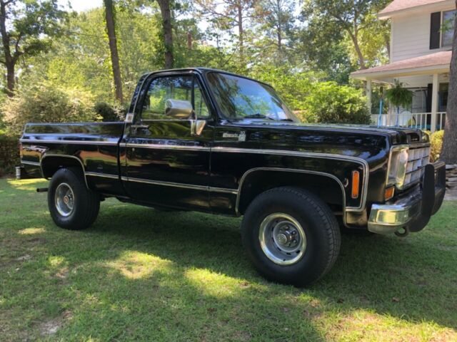 Black 1975 Chevrolet C/K Pickup 1500 Truck