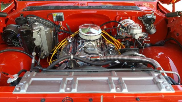 Red 1976 Chevrolet C-10 Cab & Chassis with Red interior