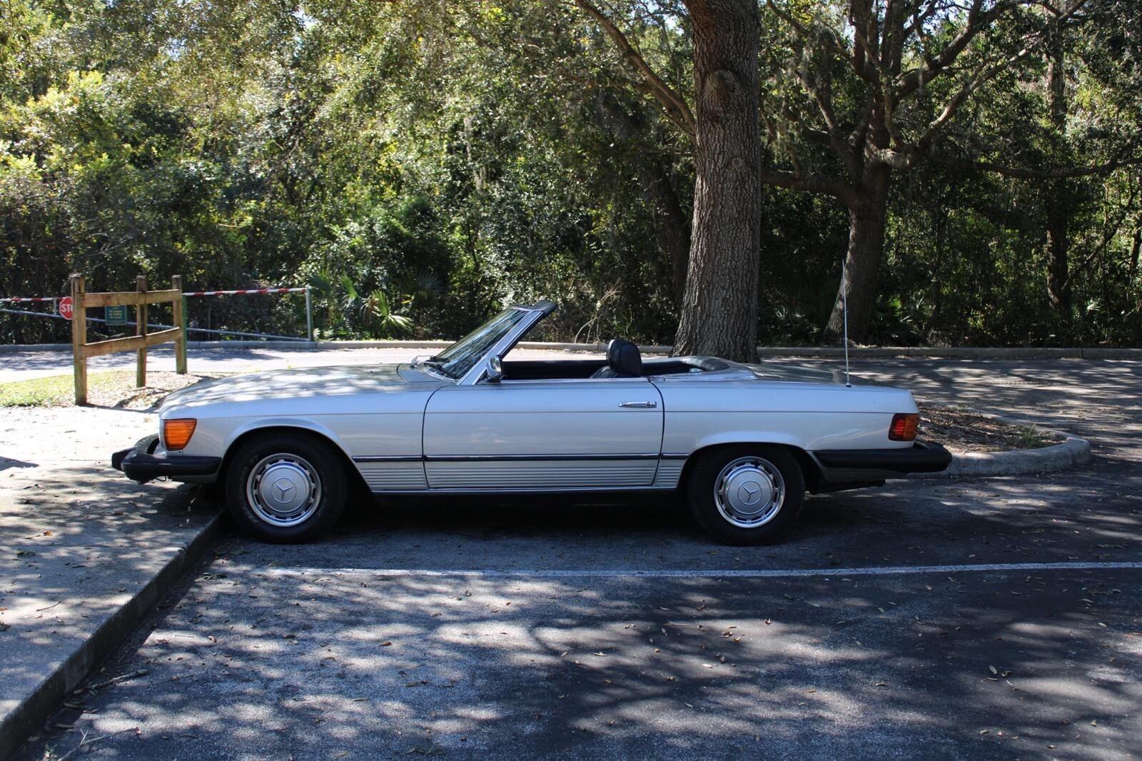 Gray 1977 Mercedes-Benz SL-Class Convertible with Black interior