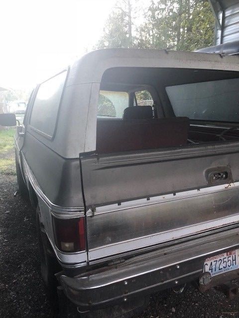 Gray 1978 Chevrolet Blazer Standard Cab Pickup with Red interior
