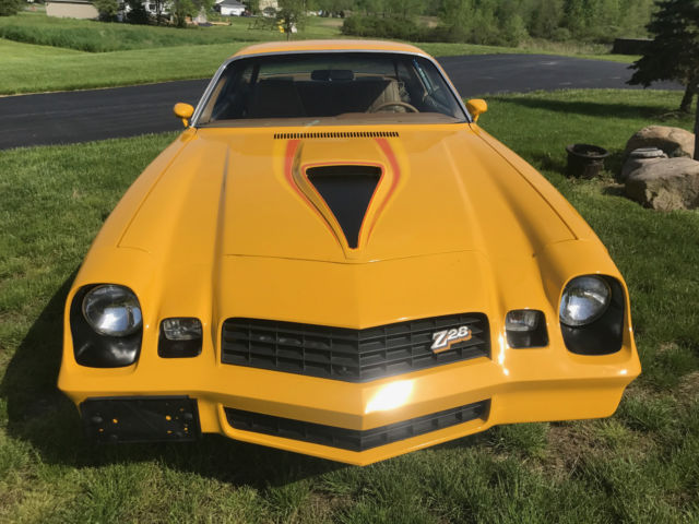 Yello 1978 Chevrolet Camaro with Tan interior