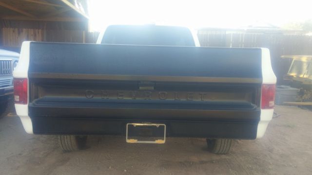 White 1979 Chevrolet C-10 with White interior