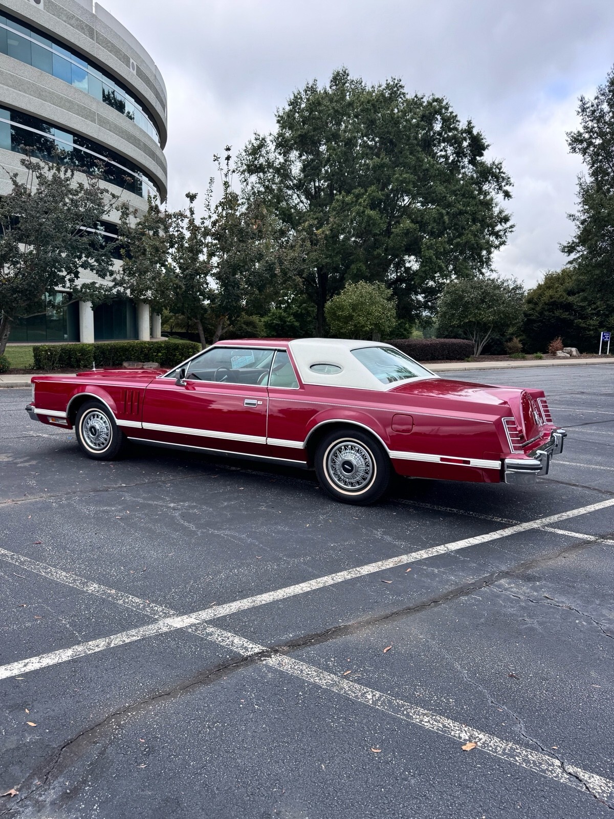 Red 1979 Lincoln Continental
