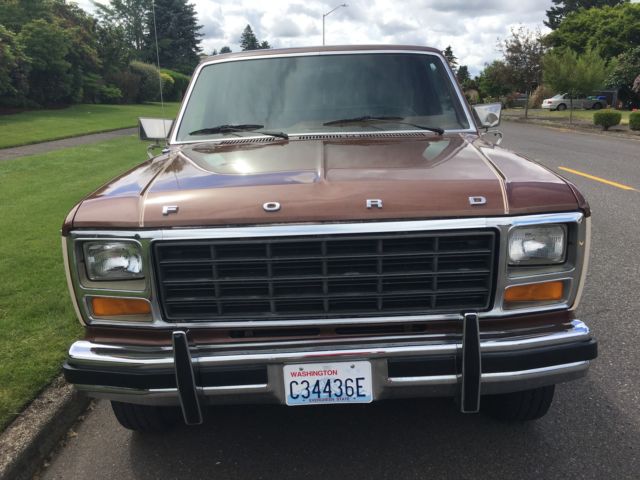 Brown 1981 Ford F-250 Extended Cab Pickup with Brown interior