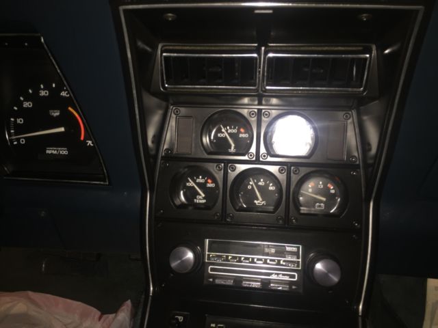Gray 1982 Chevrolet Corvette Coupe with Gray interior