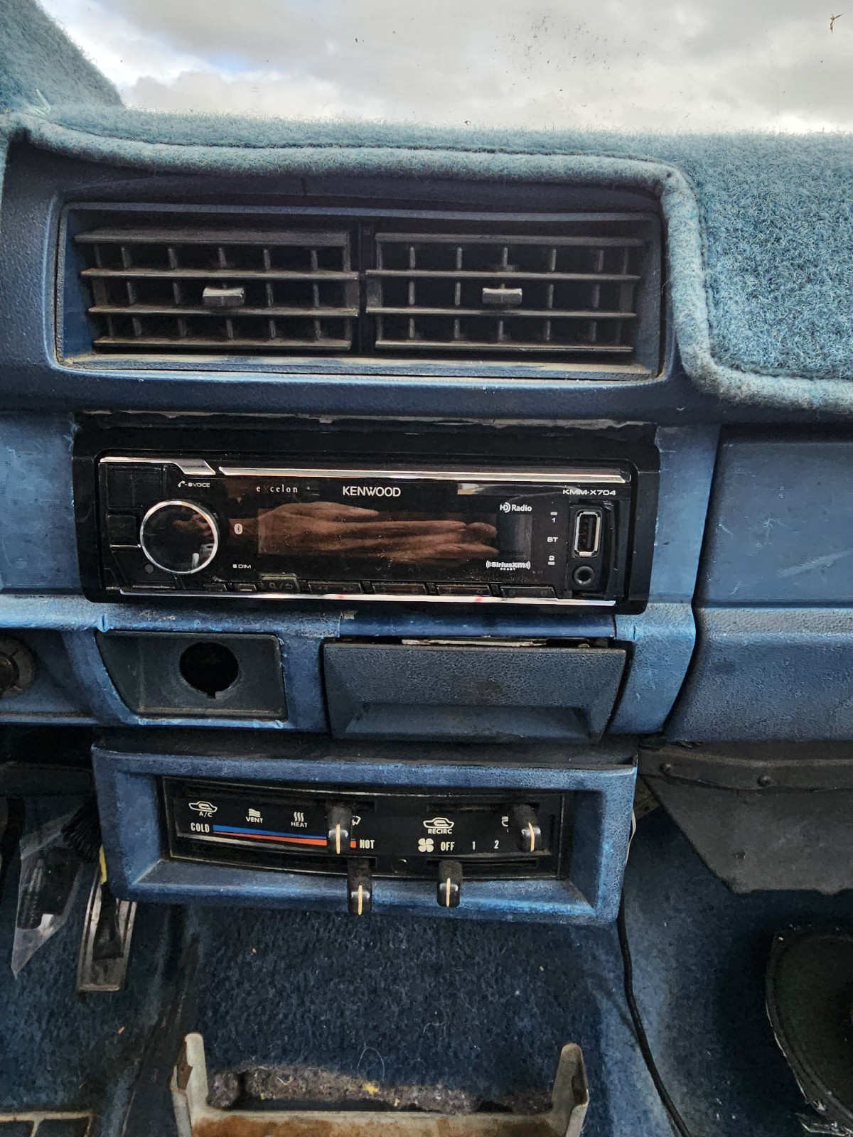 White 1982 Datsun 720