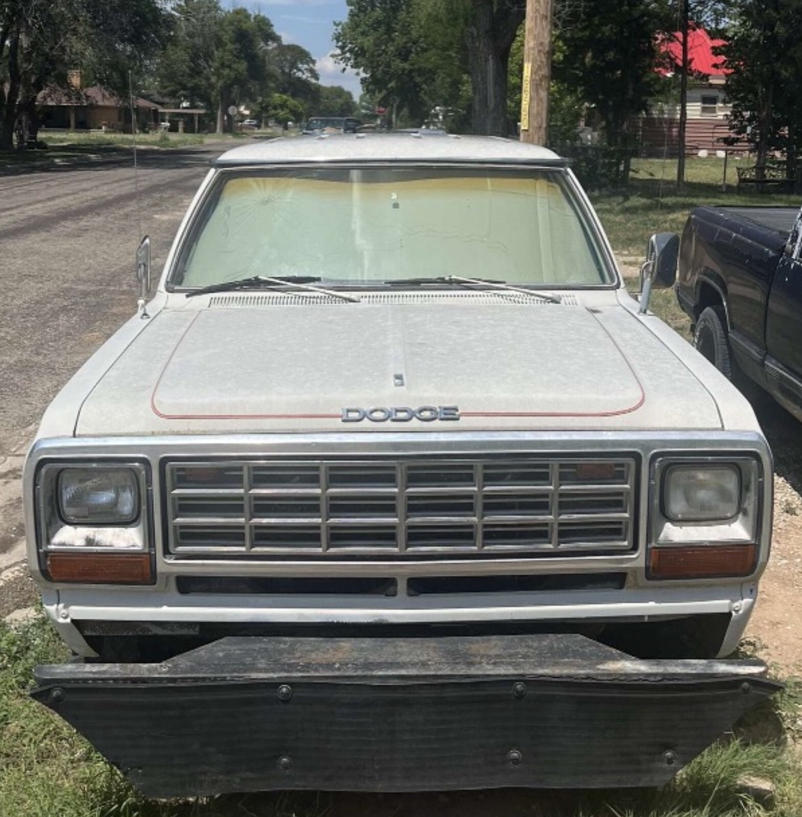 White 1983 Dodge Ramcharger