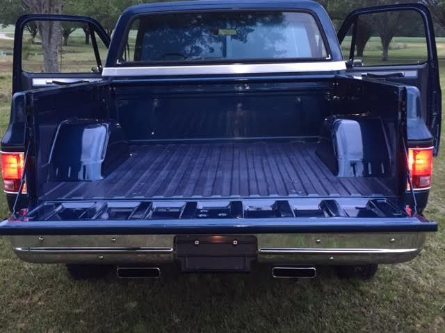 Blue 1984 Chevrolet C-10 with Blue interior