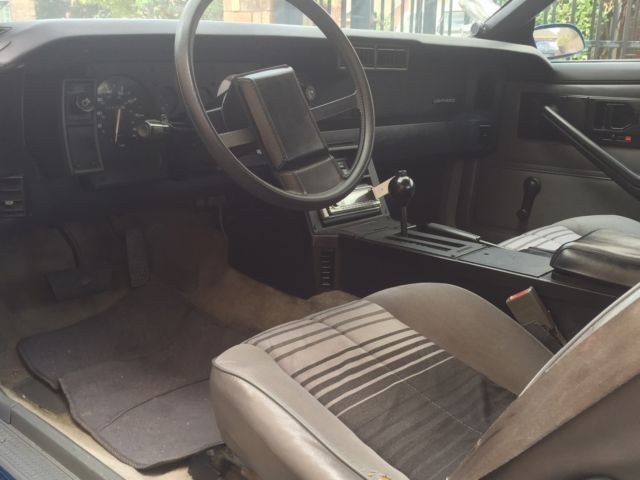 BLUE 1985 Chevrolet Camaro with Grey interior