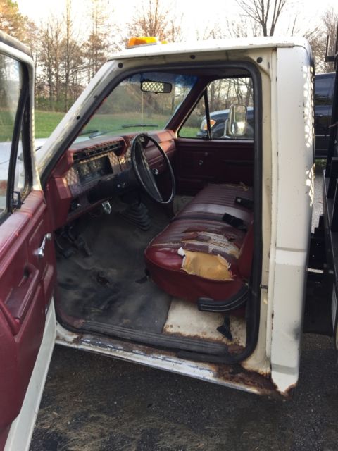 White 1985 Ford F-150
