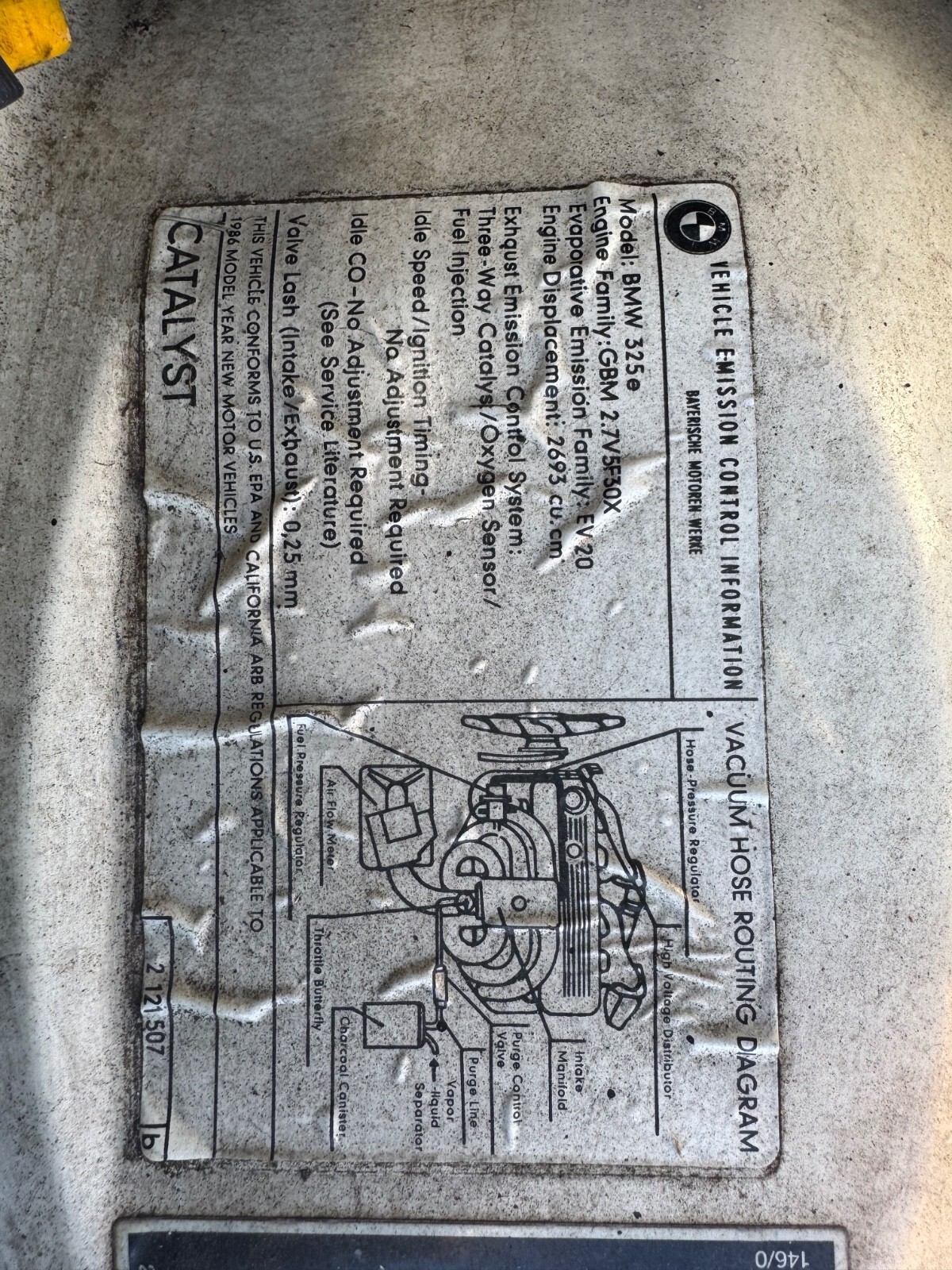 White 1986 BMW 3-Series Sedan with Blue interior