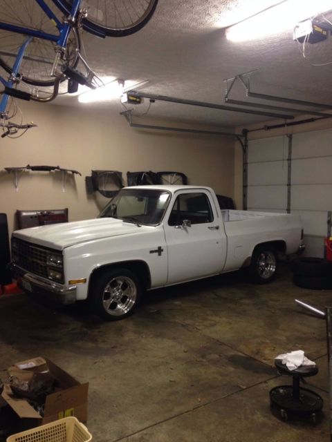 White 1986 Chevrolet C-10 with Burgundy interior