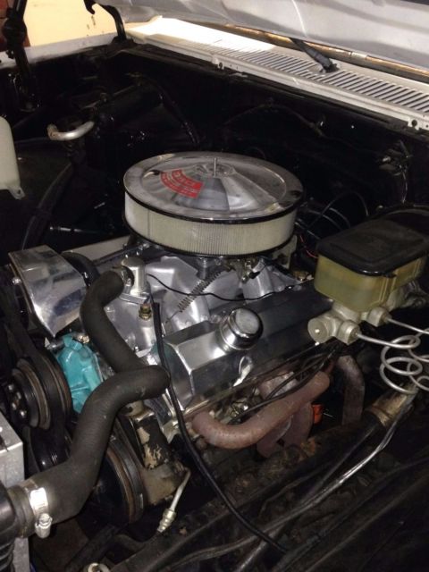 White 1986 Chevrolet C-10 with Burgundy interior