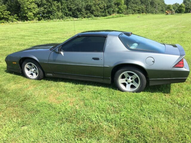 Gray 1986 Chevrolet Camaro T Tops with Gray interior
